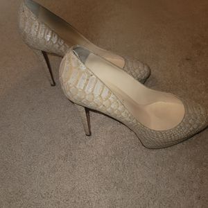 Christian Louboutin Pumps !